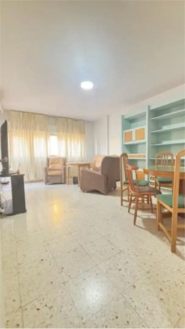 Piso de alquiler en Casco Antiguo