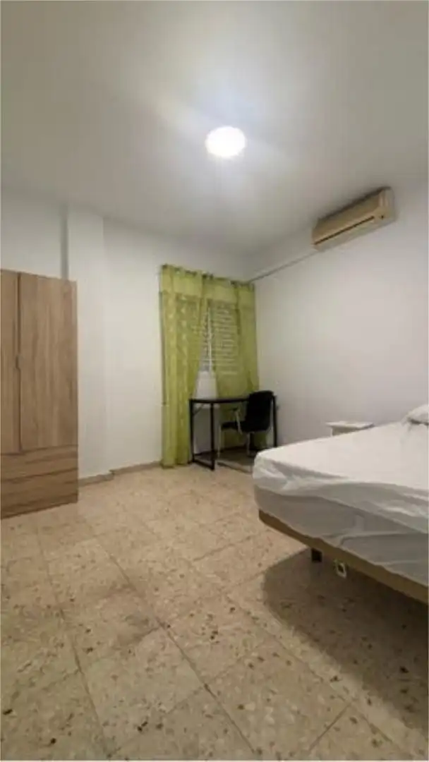 Piso de alquiler en Casco Antiguo
