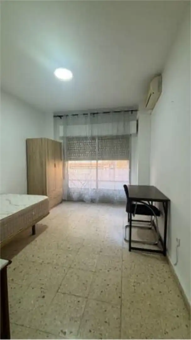 Piso de alquiler en Casco Antiguo