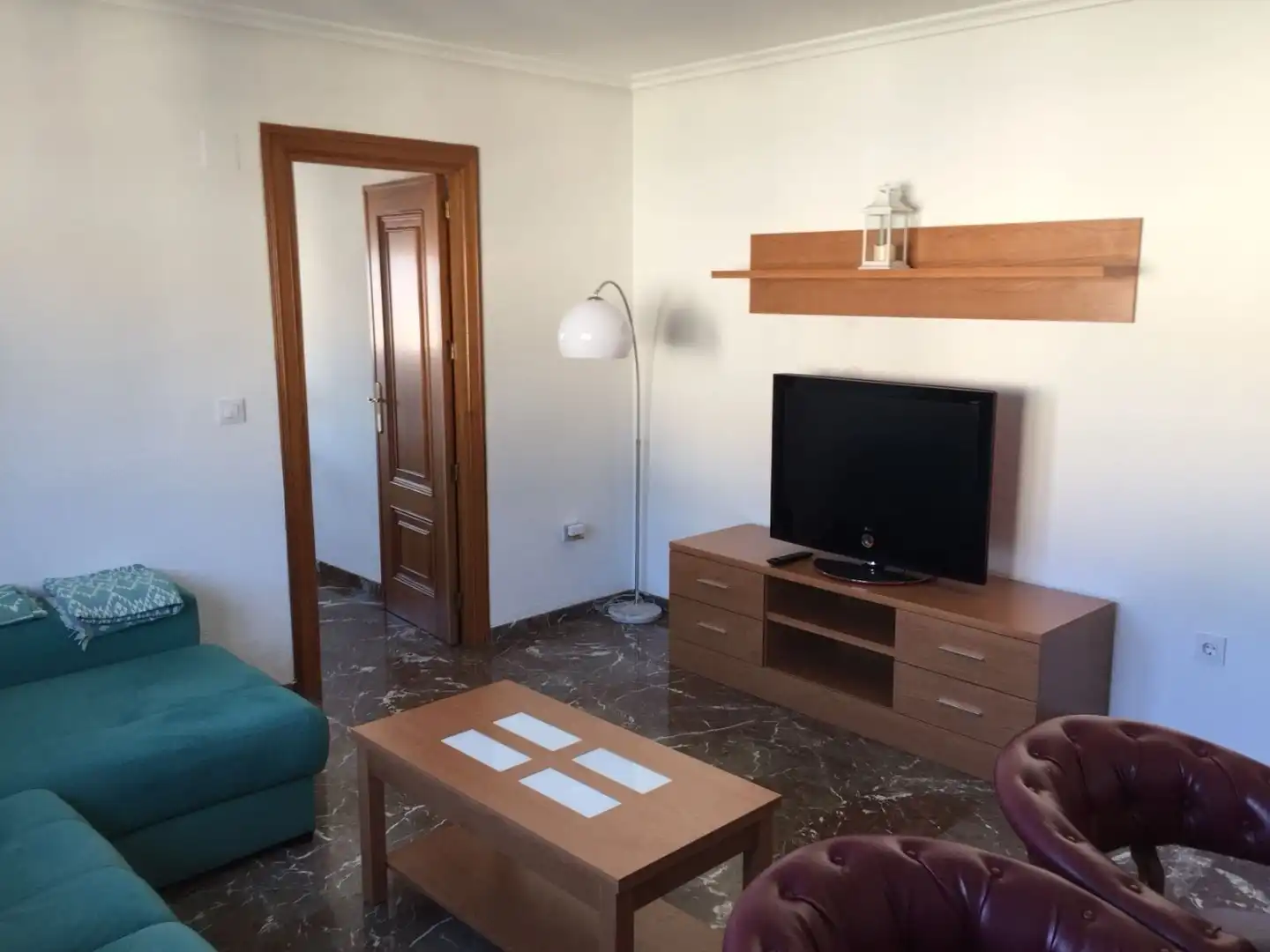 Flat for rent in Calle Navas de Tolosa, 10, Avda de Madrid - Pº de la Estación Living room of Flat for rent in Jaén with Air Conditioner, Heating and Furnished