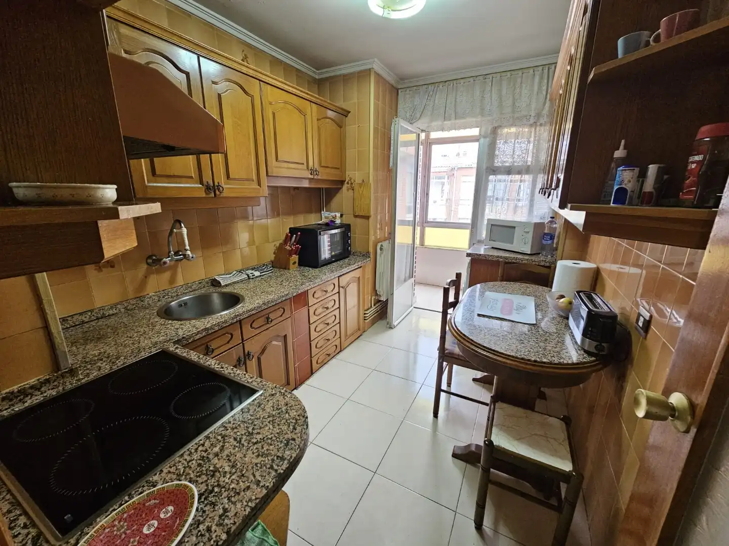 Piso en venta en Calle Emilia Menéndez, 5, La Robla Cocina de Piso en venta en La Robla con Calefacción, Parquet y Terraza