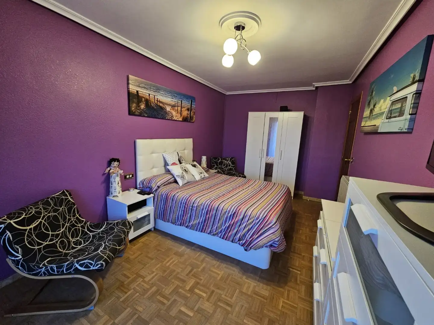 Piso en venta en Calle Emilia Menéndez, 5, La Robla Habitación de Piso en venta en La Robla con Calefacción, Parquet y Terraza