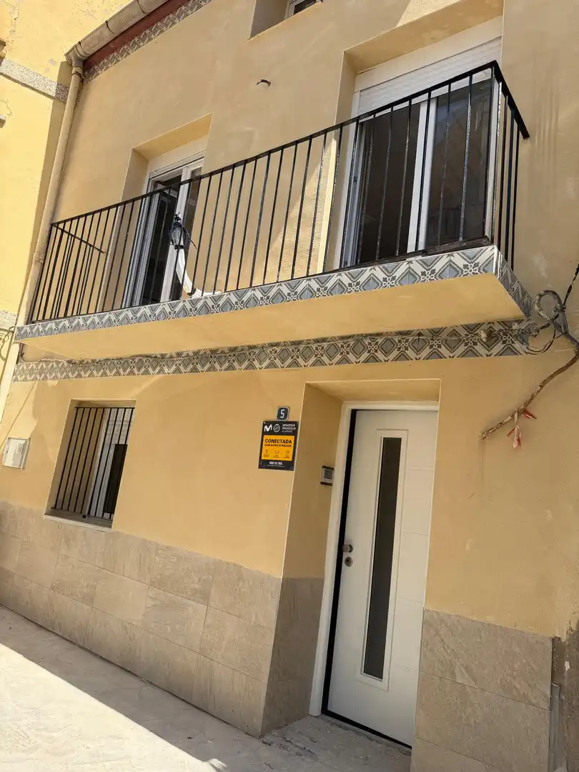 Detached homes for sale in Carrer de la Muralla, 5, Agramunt Exterior view of Detached homes for sale in Agramunt with Balcony