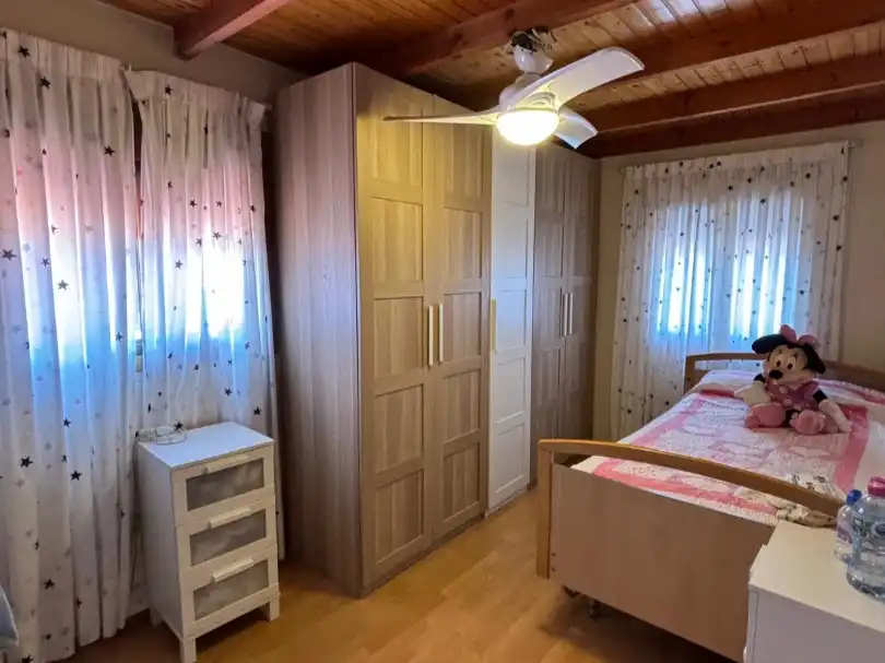 Piso en venta en Camino de Garrapinillos, 28, Casetas - Villarrapa Habitación de Piso en venta en Zaragoza con Aire acondicionado, Calefacción y Jardín privado