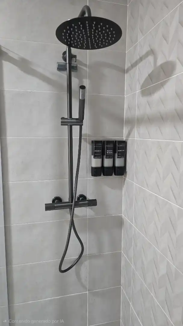 Piso en venta en Calle Retablillo Don Cristobal, 5, San José de la Rinconada Baño de Piso en venta en La Rinconada con Aire acondicionado, Terraza y Piscina