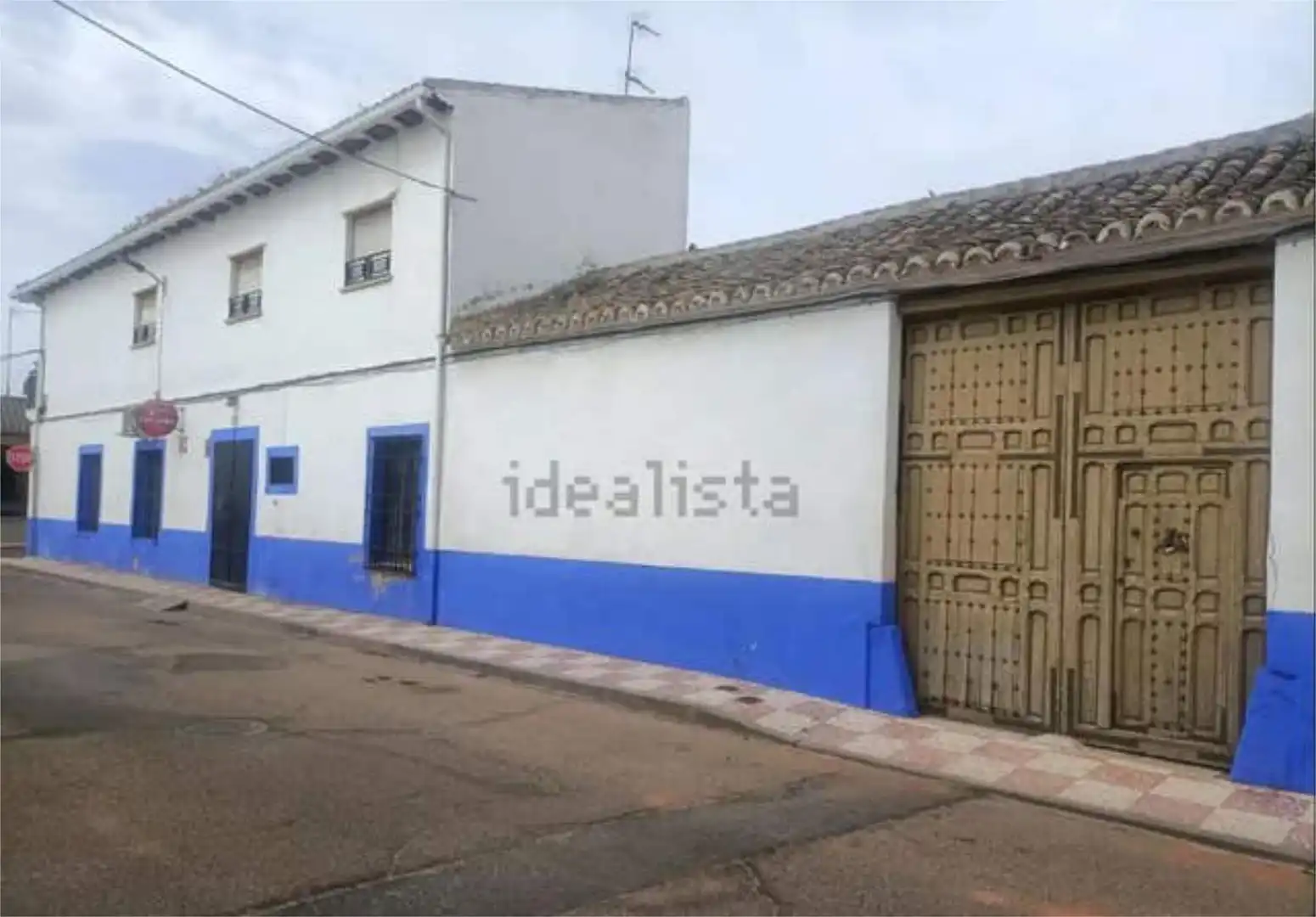 Vista exterior de Local de alquiler en Manzaneque con Aire acondicionado