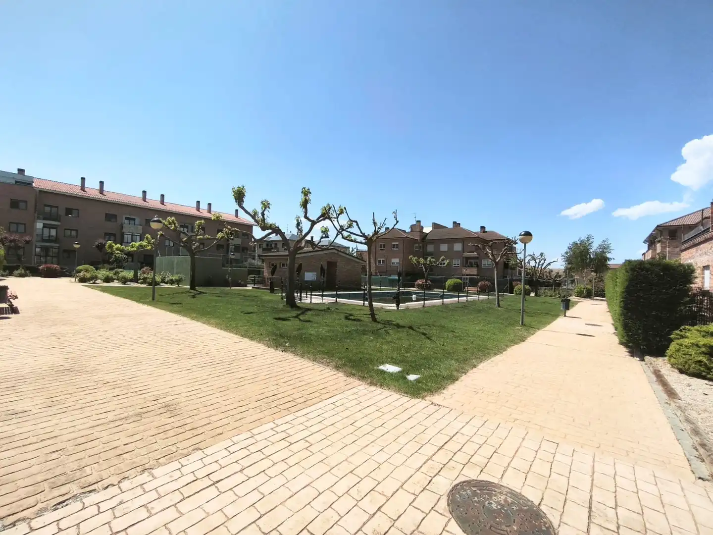 Flat for rent in Calle Arlanzón, 30, Villamayor Exterior view of Flat for rent in Villamayor with Terrace, Swimming Pool and Balcony