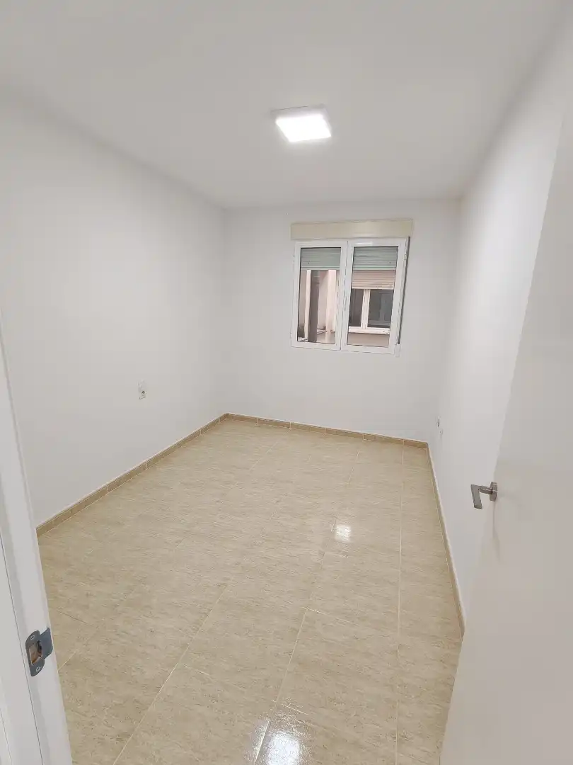 Wohnung zur Miete in Carrer Valencia, 23, L'Olleria Schlafzimmer von Wohnung zur Miete in L'Olleria mit Ofen, Waschmaschine und Mikrowelle