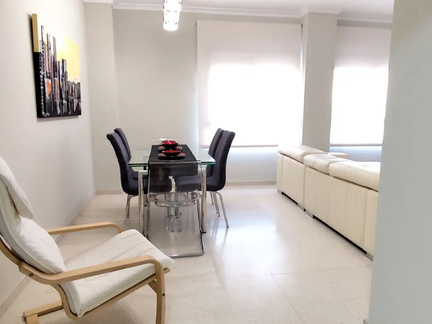 Piso de alquiler en Avenida Médicos sin Frontera, 3, Colores - Entreparques Comedor de Piso de alquiler en Sevilla con Aire acondicionado, Calefacción y Amueblado