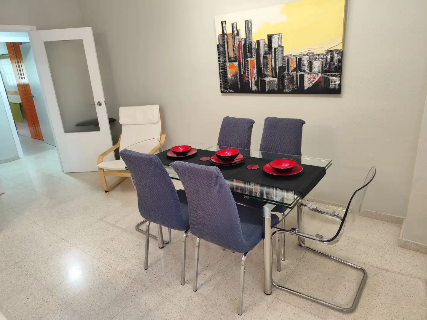 Piso de alquiler en Avenida Médicos sin Frontera, 3, Colores - Entreparques Comedor de Piso de alquiler en Sevilla con Aire acondicionado, Calefacción y Amueblado