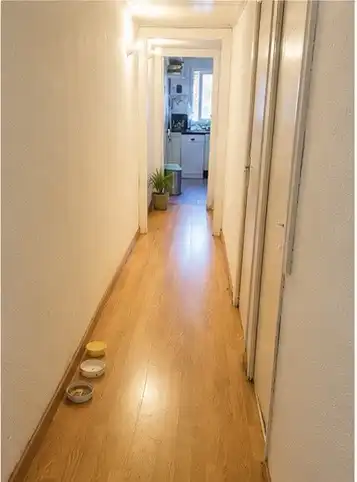 Room in Carrer del Tajo, Horta Flat for share in Barcelona with Air Conditioner, Parquet flooring and Terrace