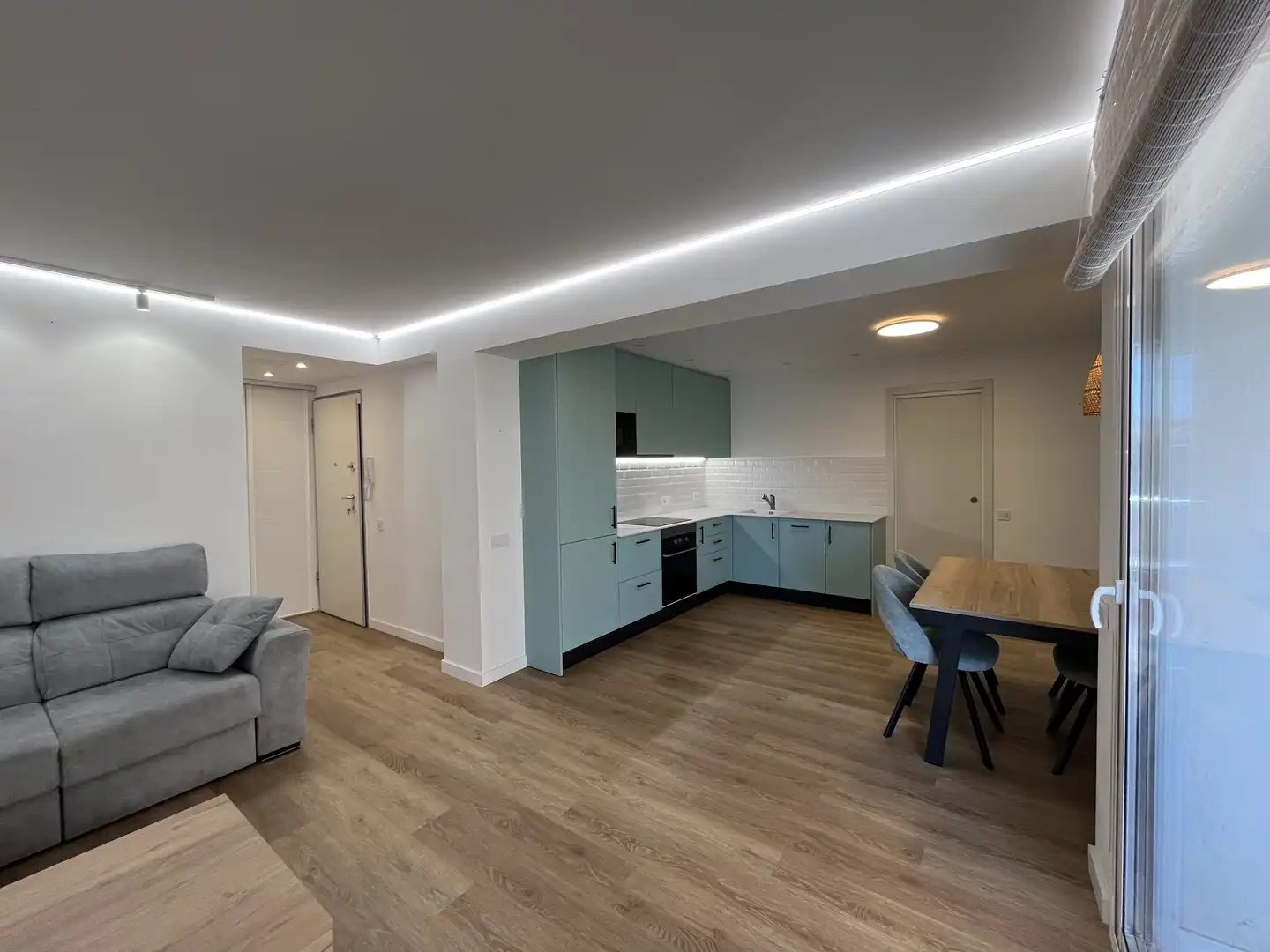 Piso de alquiler en Carrer d'Alfredo Kraus, 15, La Pineda