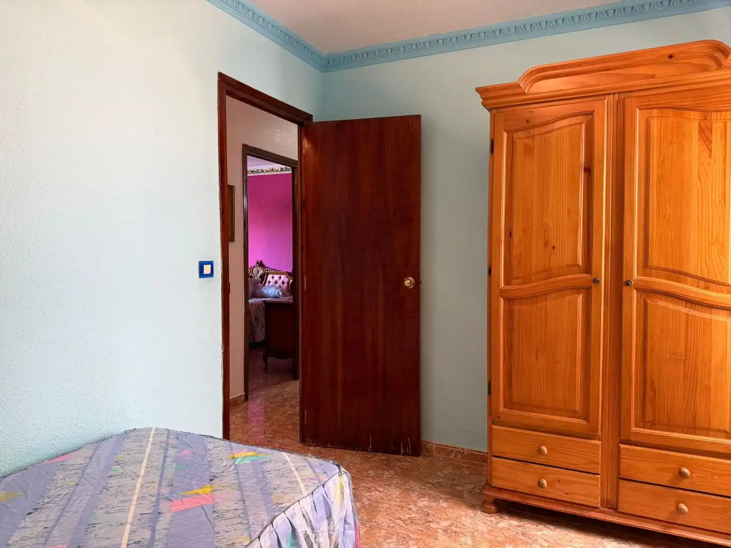 Wohnung zum Verkauf in Carrer de Les Canàries, 6, El Grao Schlafzimmer von Wohnung zum Verkauf in Castellón de la Plana / Castelló de la Plana mit Klimaanlage und Balkon