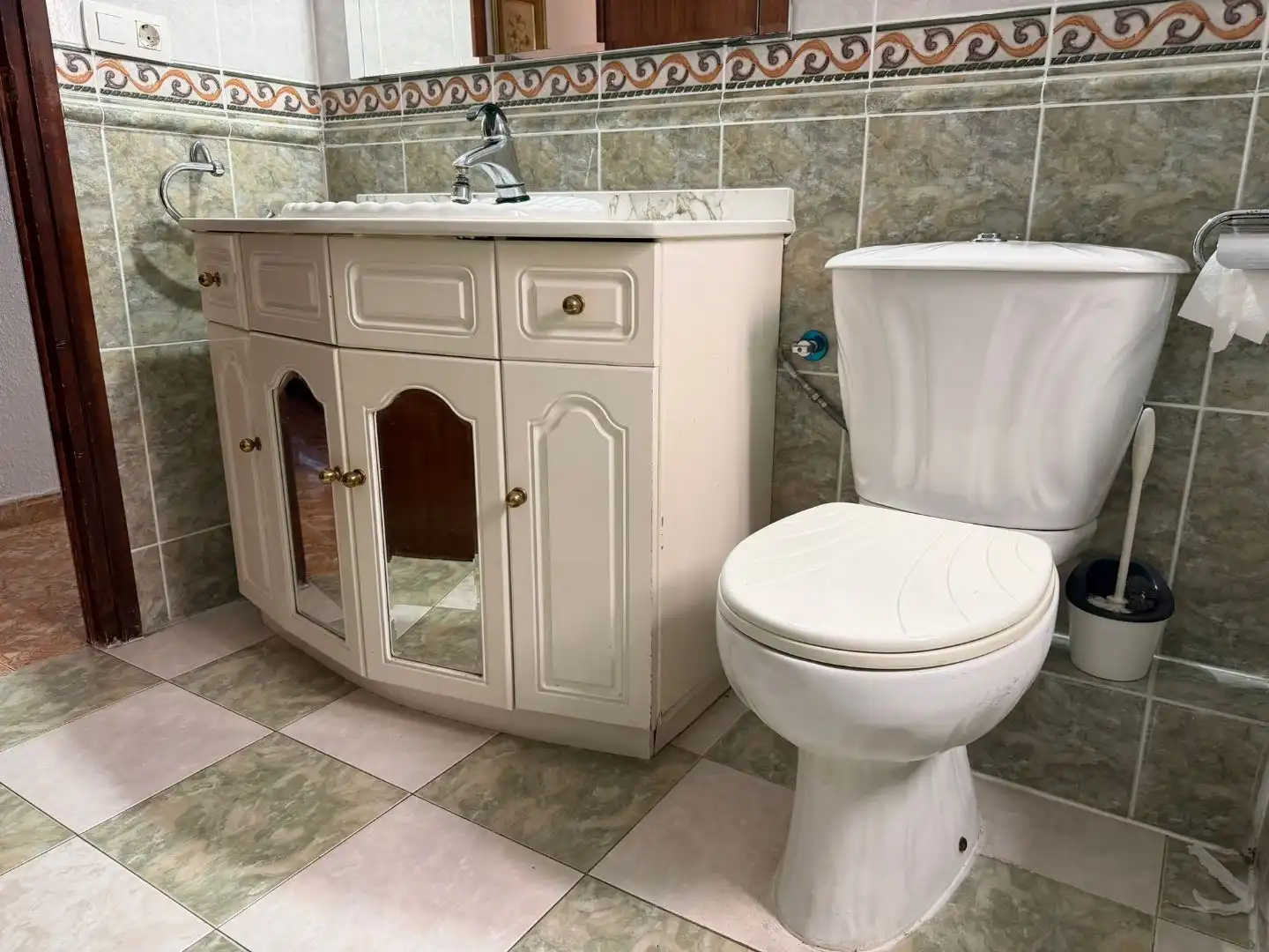 Wohnung zum Verkauf in Carrer de Les Canàries, 6, El Grao Badezimmer von Wohnung zum Verkauf in Castellón de la Plana / Castelló de la Plana mit Klimaanlage und Balkon