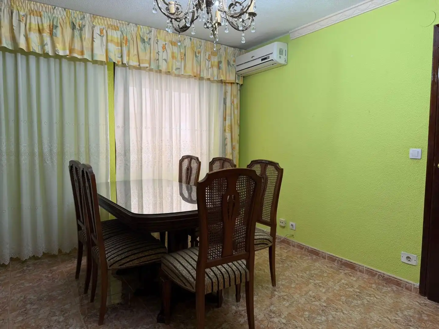 Wohnung zum Verkauf in Carrer de Les Canàries, 6, El Grao Esszimmer von Wohnung zum Verkauf in Castellón de la Plana / Castelló de la Plana mit Klimaanlage und Balkon