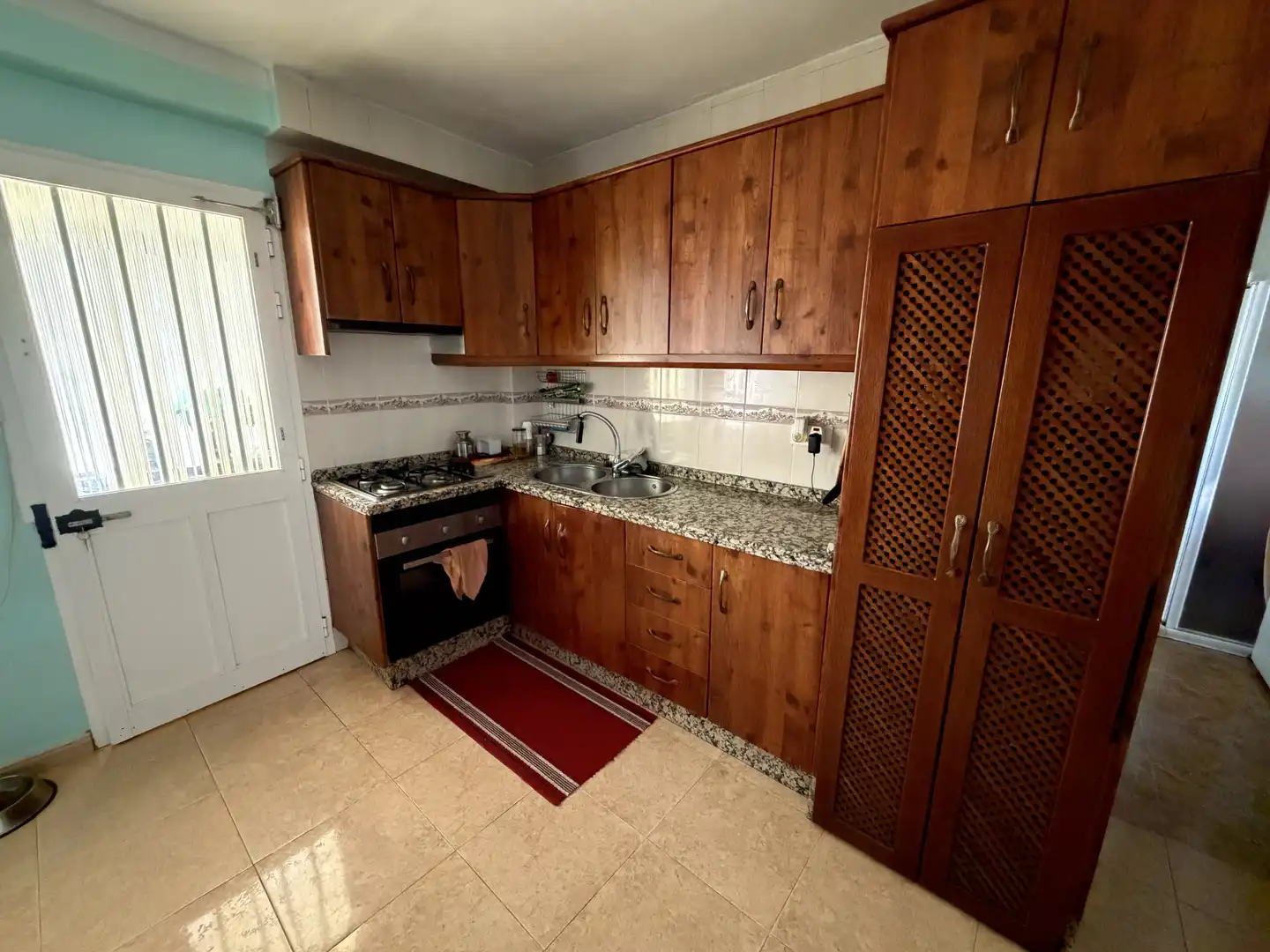 Casa o xalet en venda a Calle Julio Romero de Torres, La Granjuela Cuina de Casa o xalet en venda en La Granjuela amb Aire condicionat, Calefacció i Jardí privat