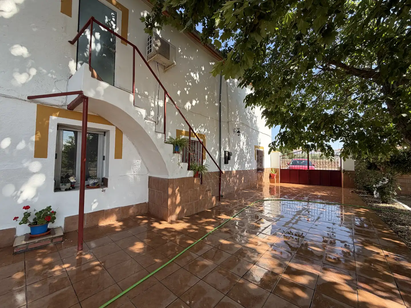 Casa o xalet en venda a Calle Julio Romero de Torres, La Granjuela Vista exterior de Casa o xalet en venda en La Granjuela amb Aire condicionat, Calefacció i Jardí privat
