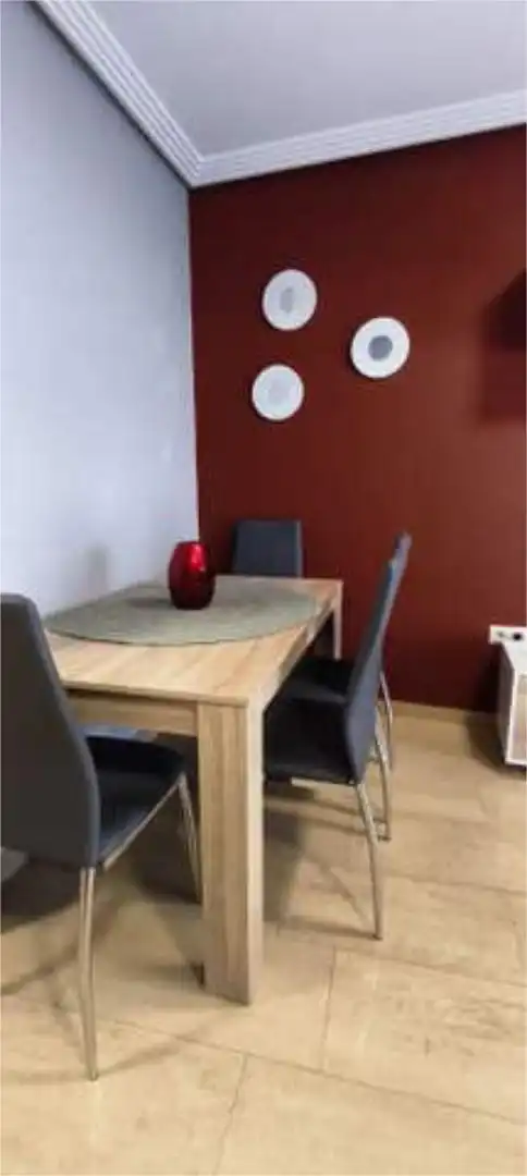 Comedor de Piso de alquiler en Baeza con Calefacción, Terraza y Amueblado