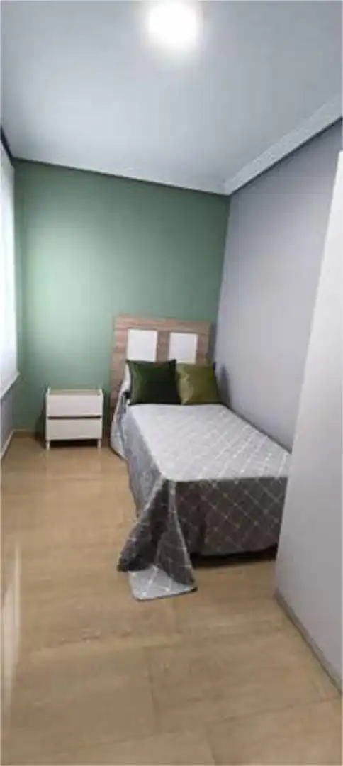 Habitación de Piso de alquiler en Baeza con Calefacción, Terraza y Amueblado