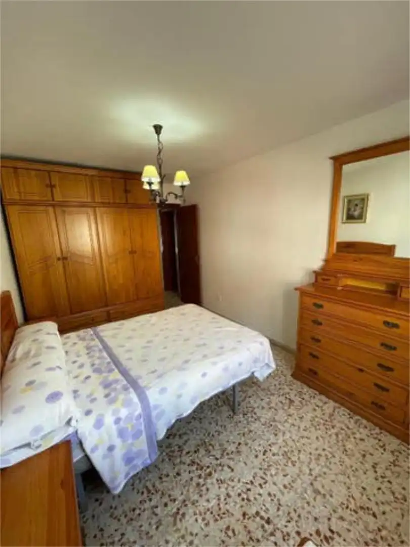 Habitación de Piso de alquiler en Almería con Amueblado