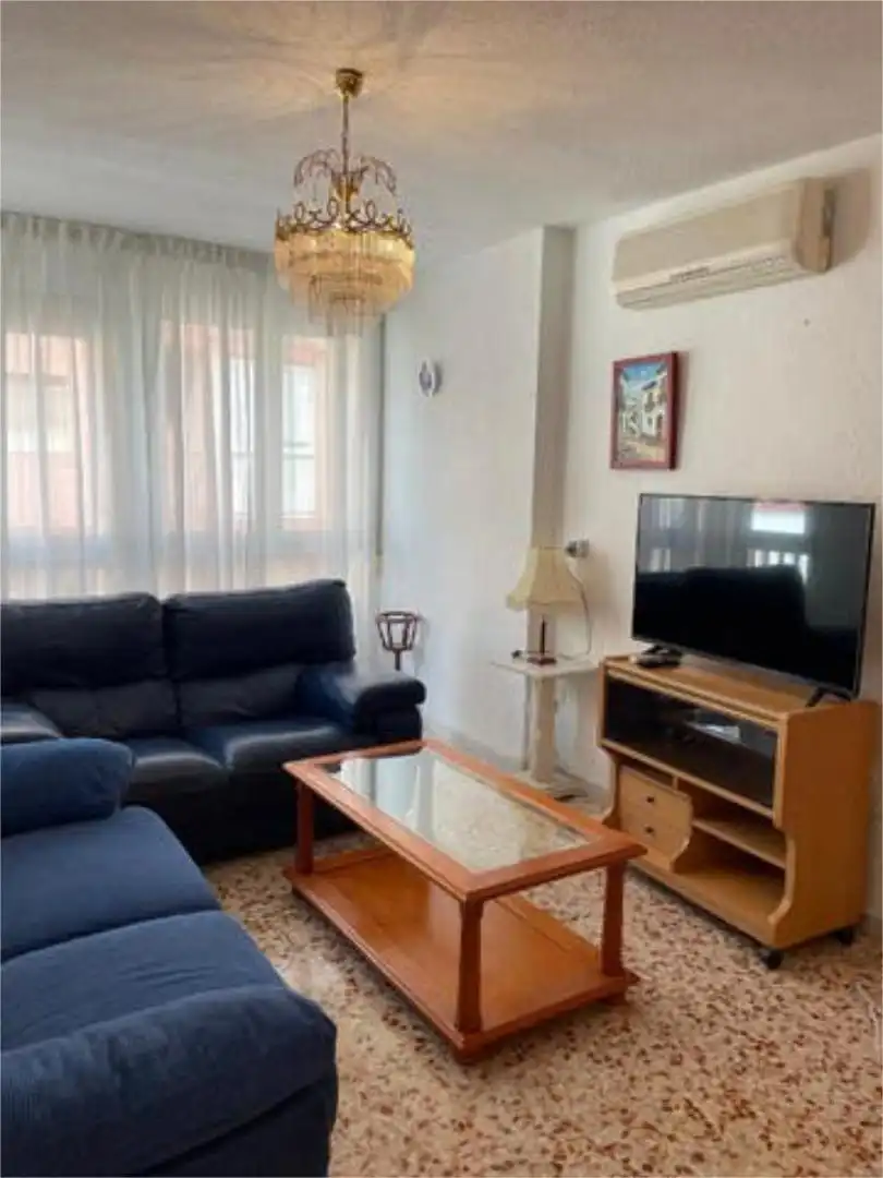 Sala de estar de Piso de alquiler en Almería con Amueblado