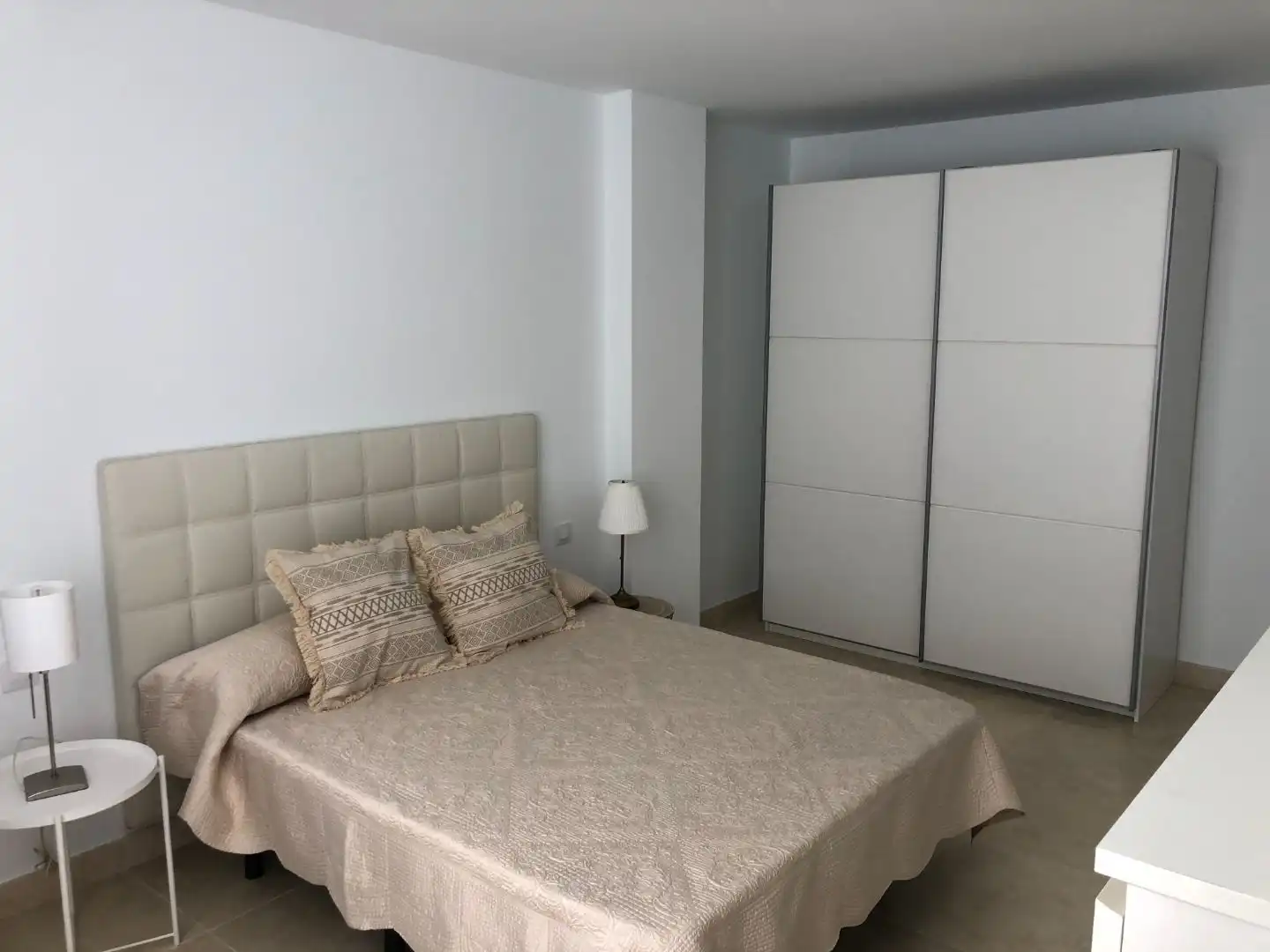Habitación de Piso de alquiler en Las Palmas de Gran Canaria con Amueblado y Balcón