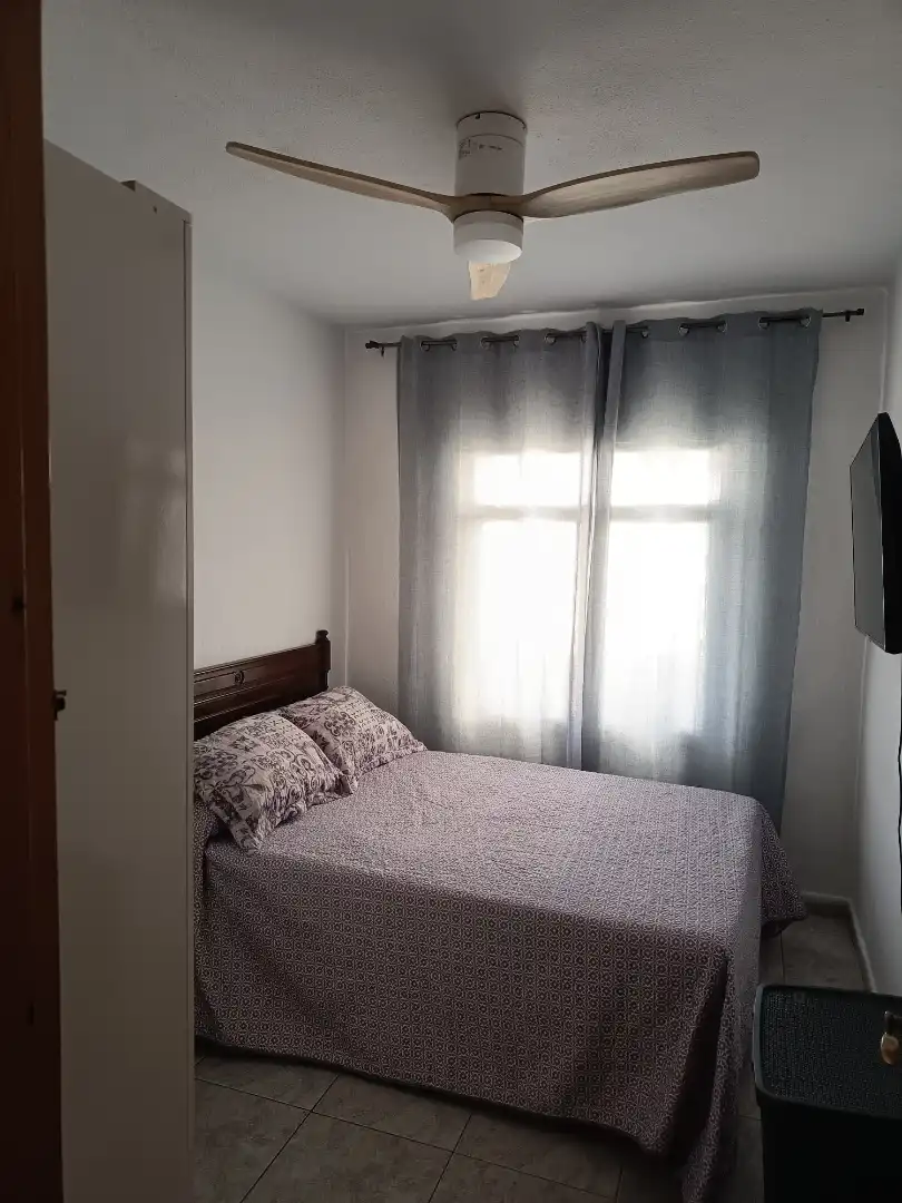 Dormitori de Pis en venda en Ciutadella de Menorca amb Moblat i Balcó