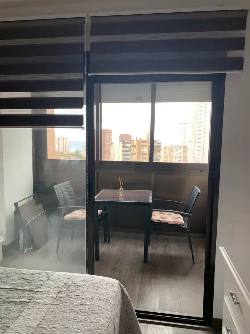 Piso de alquiler en Calle la Pipa, 1, Juzgados - Plaza de Toros Terraza de Piso de alquiler en Benidorm con Aire acondicionado, Calefacción y Jardín privado