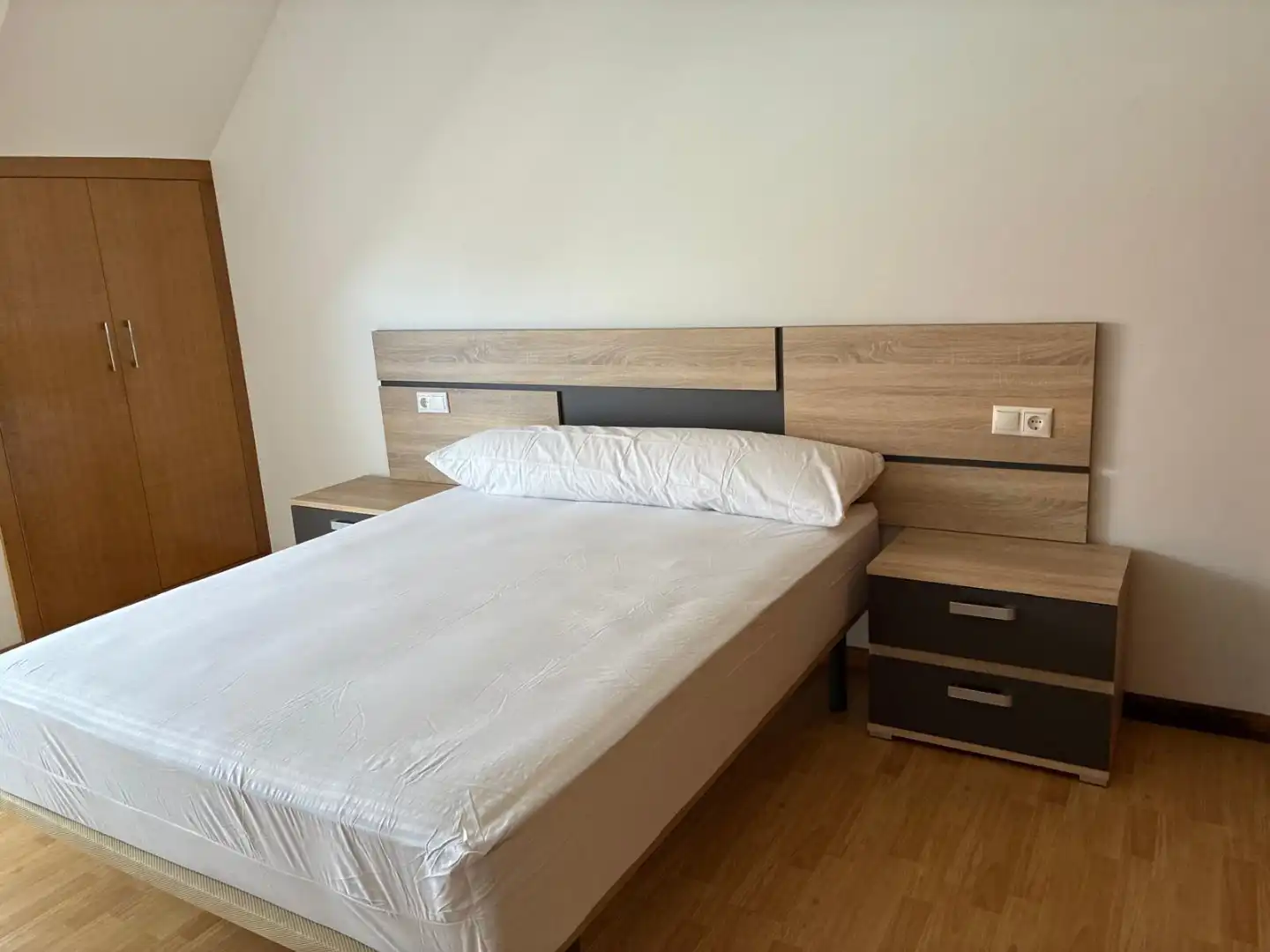 Flat for rent in Rúa Gaiteiros os Garceiras, 4, Melide Bedroom of Flat for rent in Melide with Heating, Parquet flooring and Storage room