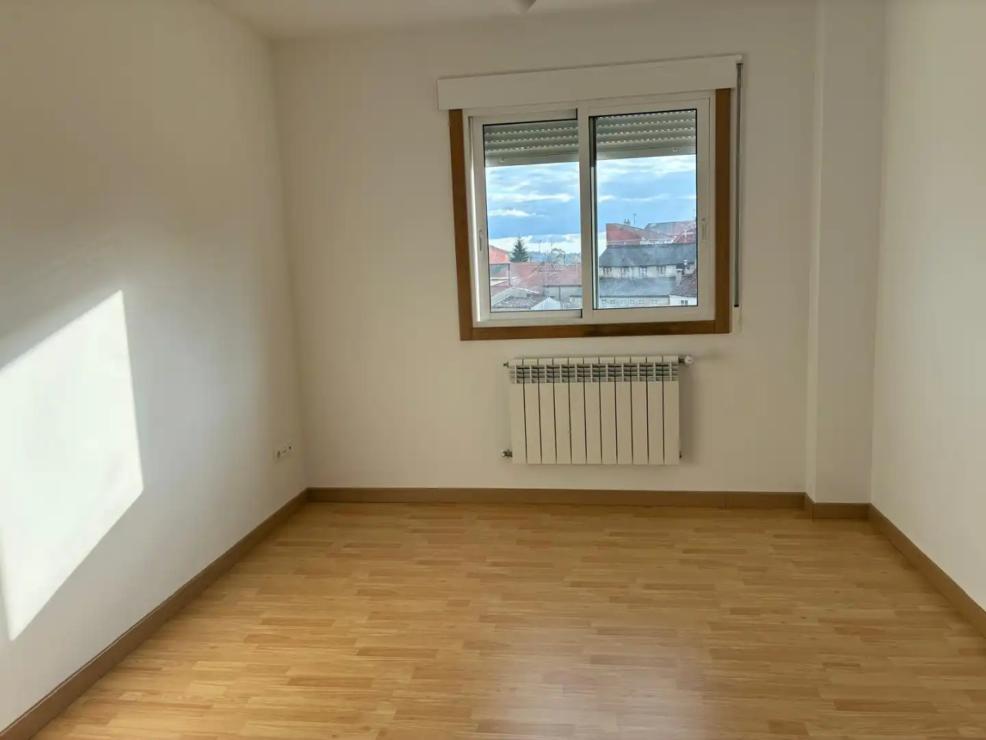 Flat for rent in Rúa Gaiteiros os Garceiras, 4, Melide Bedroom of Flat for rent in Melide with Heating, Parquet flooring and Storage room