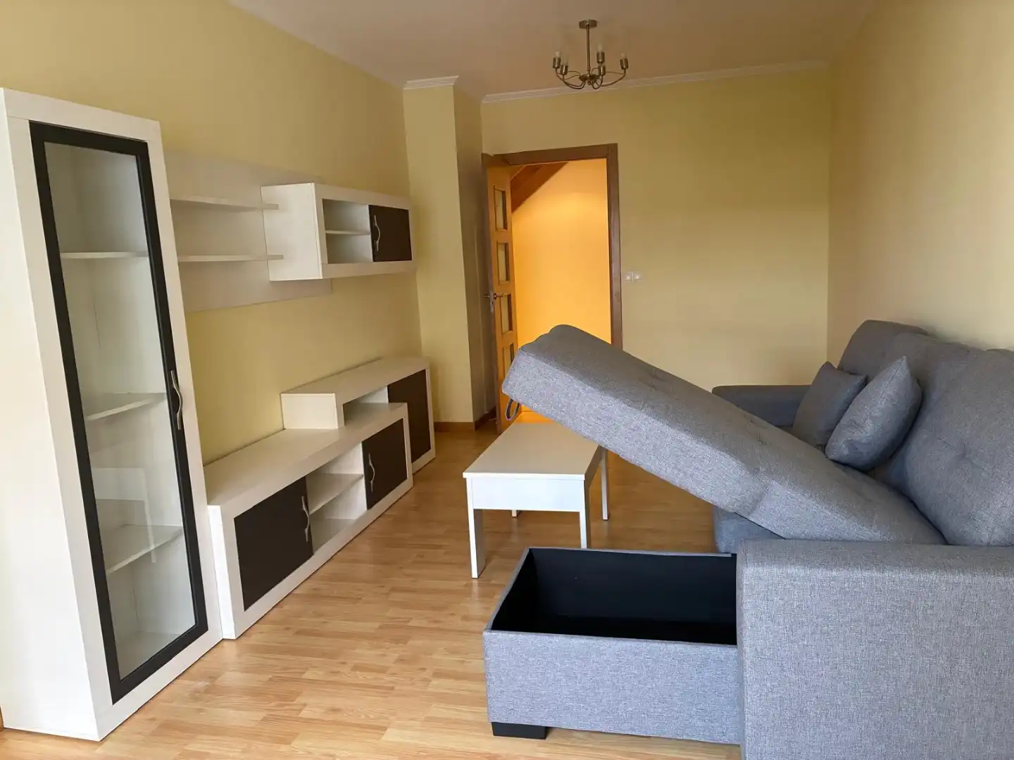 Flat for rent in Rúa Gaiteiros os Garceiras, 4, Melide Living room of Flat for rent in Melide with Heating, Parquet flooring and Storage room