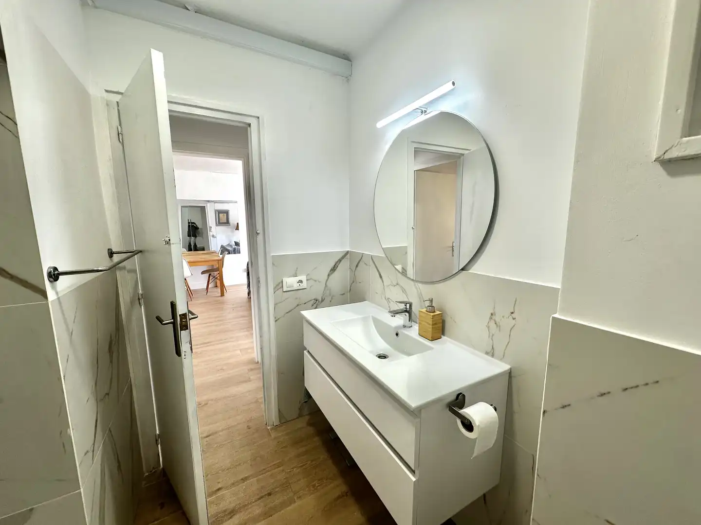 Wohnung zur Miete in Carrer Enric Morera, 32, Arenys de Munt Badezimmer von Wohnung zur Miete in Arenys de Munt mit Heizung, Parkett und Terrasse