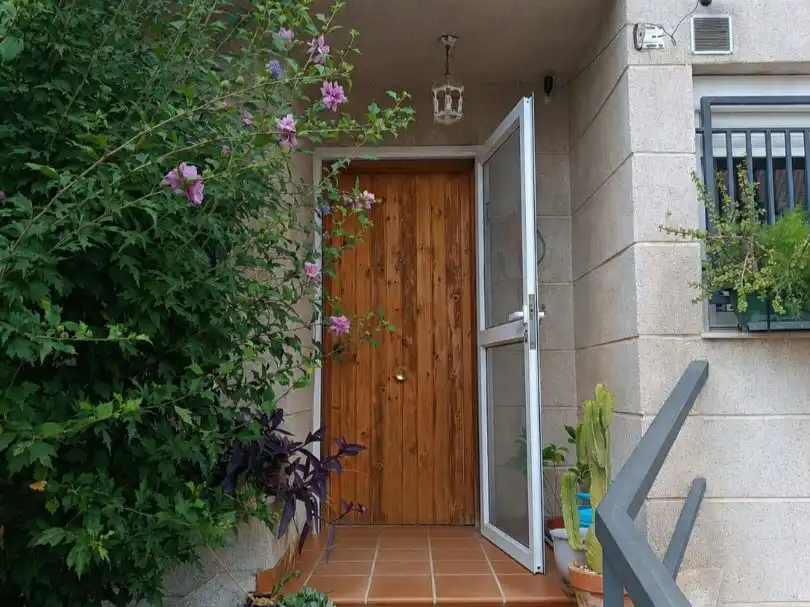 Room in Calle Jardines, 2, El Puntal Flat for share in Murcia with Air Conditioner, Heating and Private garden
