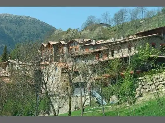 Vista exterior de Apartamento de alquiler en Vilallonga de Ter con Calefacción, Parquet y Trastero