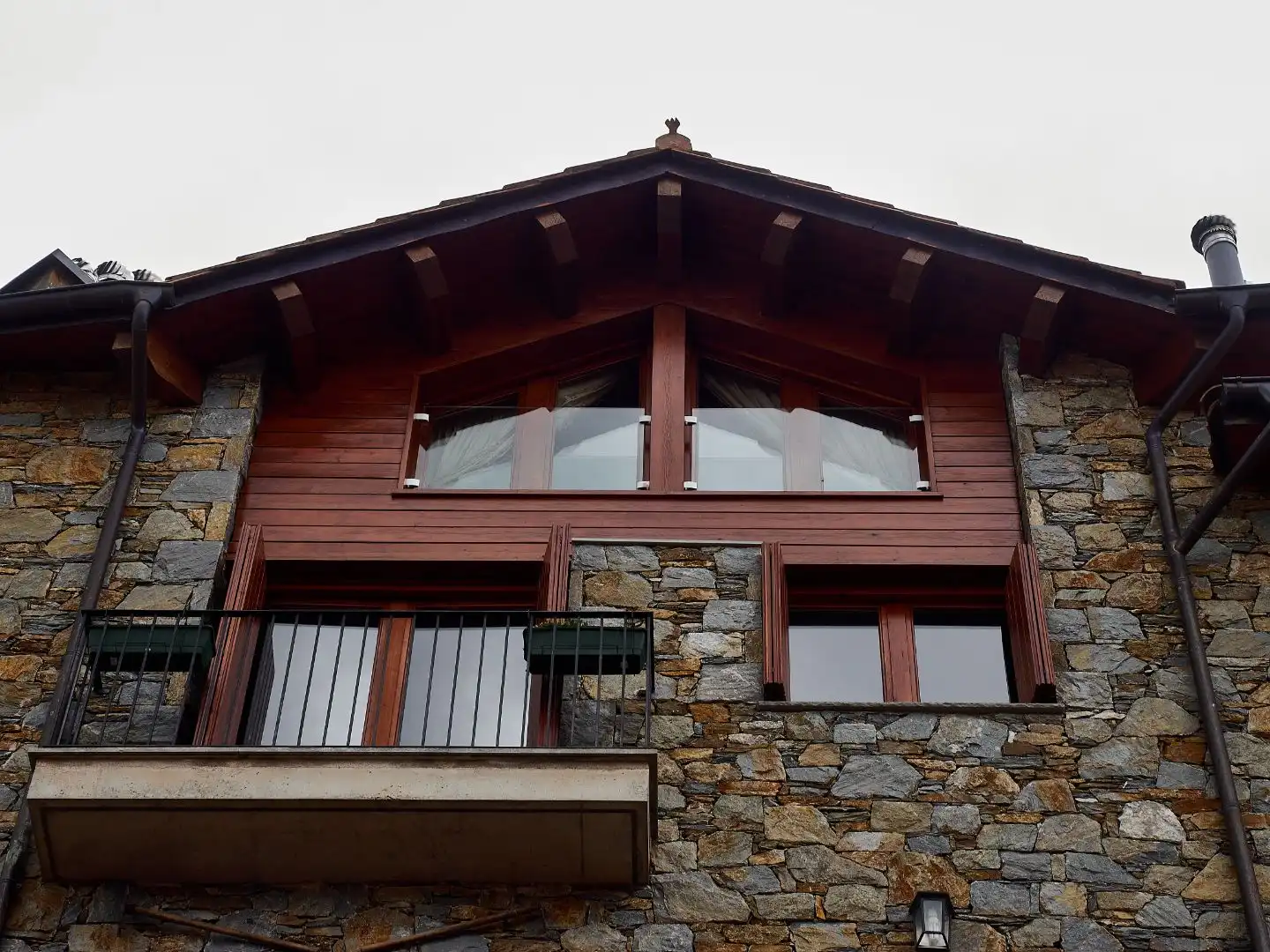 Vista exterior de Apartamento de alquiler en Vilallonga de Ter con Calefacción, Parquet y Trastero