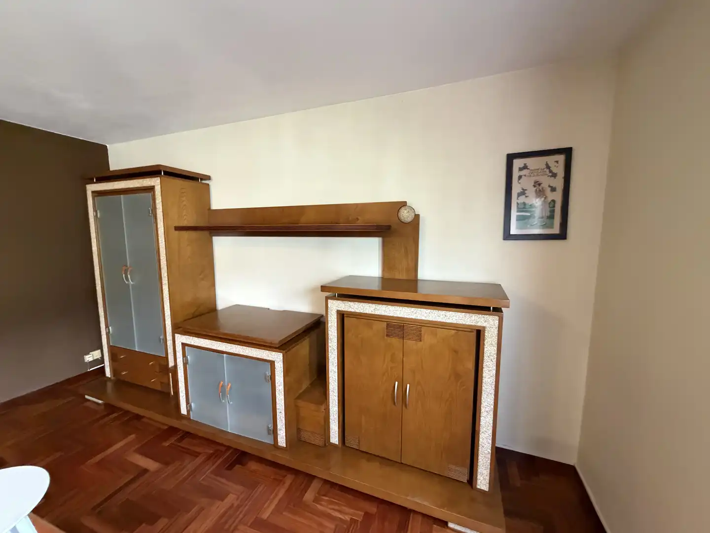 Piso en venta en Avenida Pasaxe, 32, Eirís Sala de estar de Piso en venta en A Coruña Capital con Parquet, Terraza y Amueblado