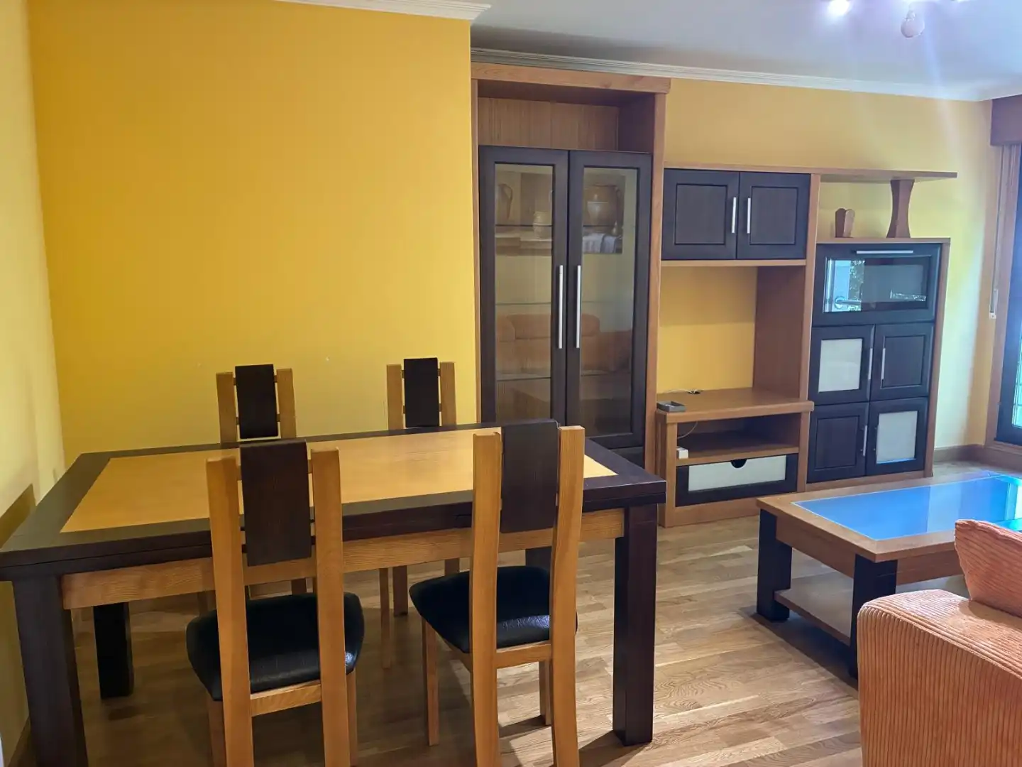 Esszimmer von Wohnung zur Miete in Melide mit Heizung, Parkett und Abstellraum