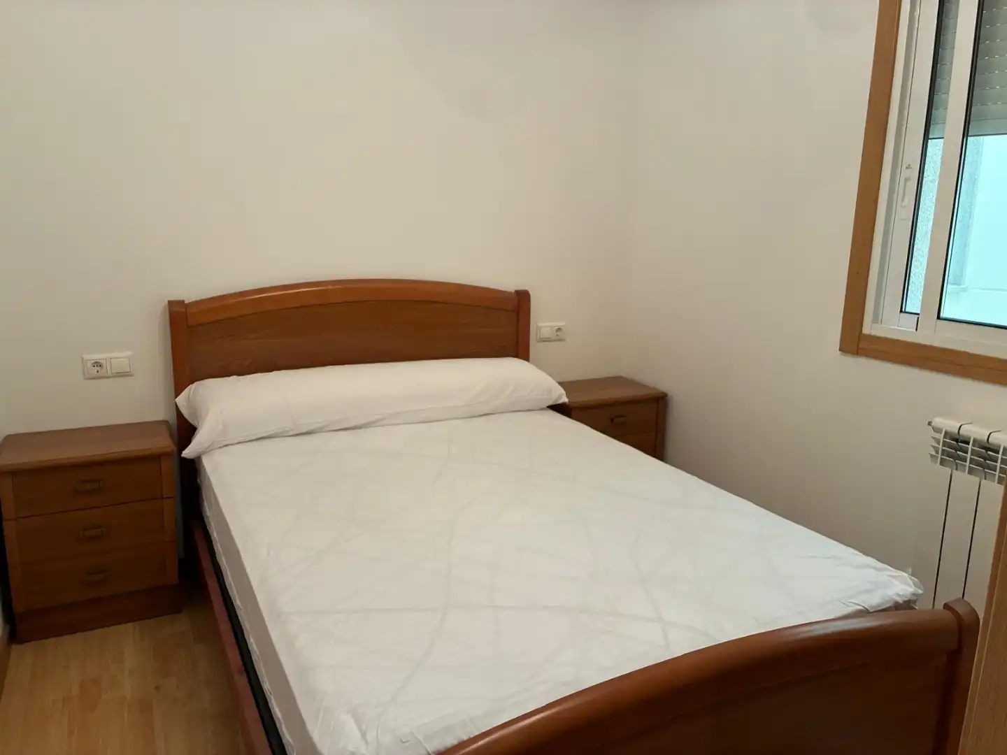 Schlafzimmer von Wohnung zur Miete in Melide mit Heizung, Parkett und Abstellraum