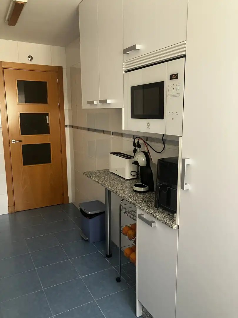 Cuina de Pis en venda en Almería amb Aire condicionat, Calefacció i Jardí privat
