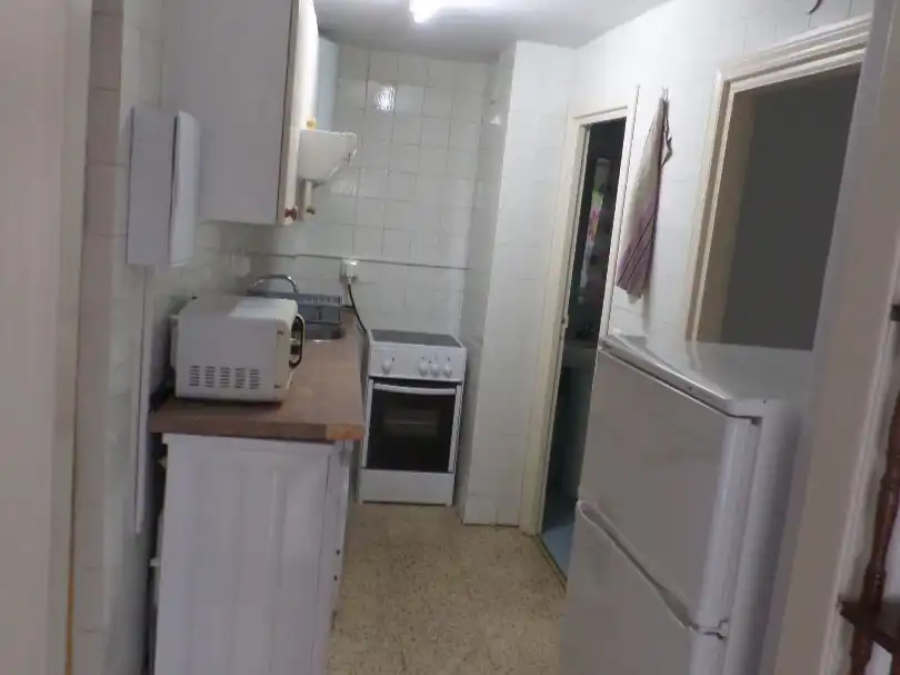 Flat for sale in Calle Duque de Medinaceli, 27, Centro - Casco Histórico Kitchen of Flat for sale in San Lorenzo de El Escorial with Furnished and Balcony