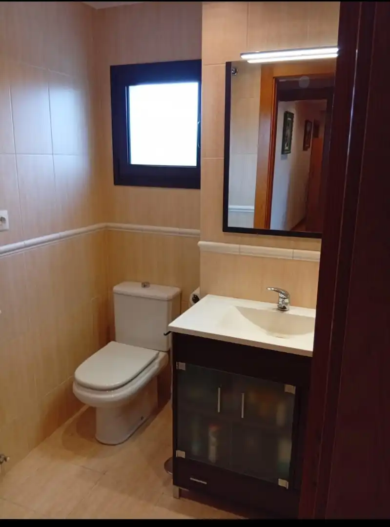 Piso en venta en Calle Los Magnolios, 26, Llanera Baño de Piso en venta en Llanera con Terraza y Balcón