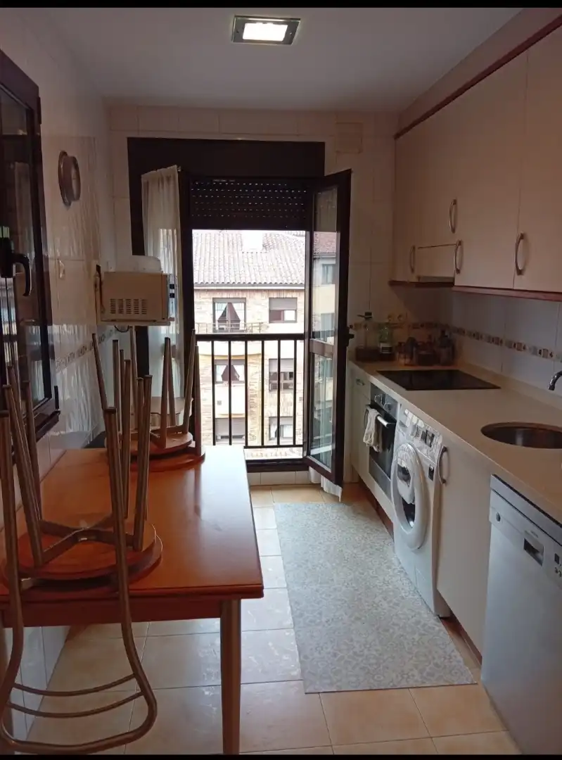 Piso en venta en Calle Los Magnolios, 26, Llanera Cocina de Piso en venta en Llanera con Terraza y Balcón