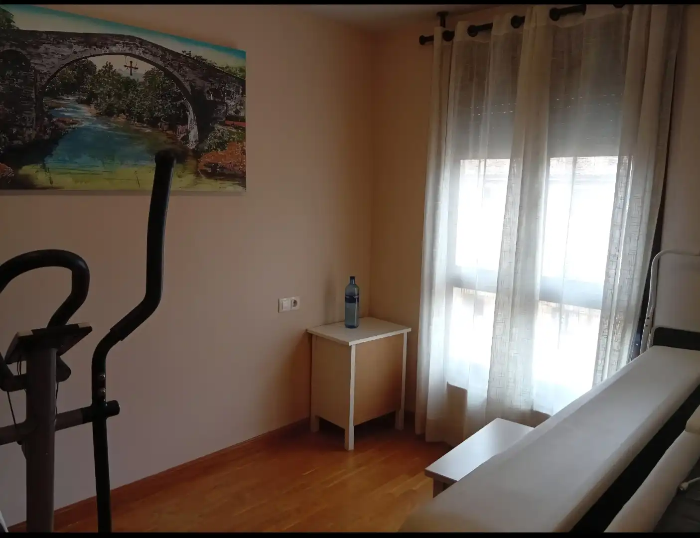 Piso en venta en Calle Los Magnolios, 26, Llanera Habitación de Piso en venta en Llanera con Terraza y Balcón