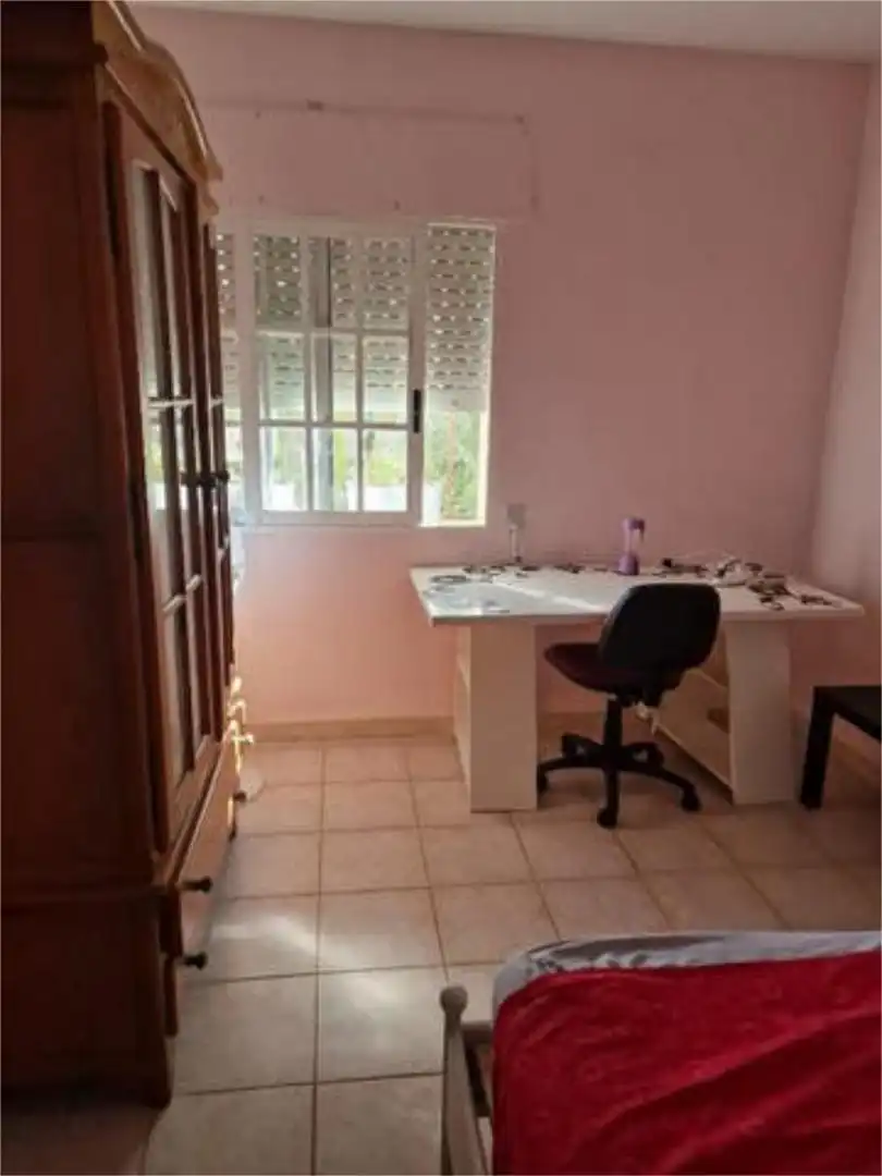 Study for rent in La Alcayna