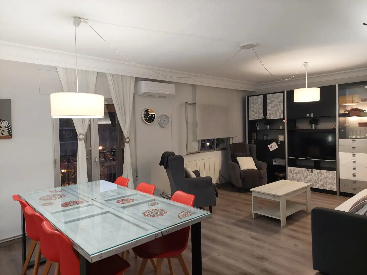 Comedor de Piso de alquiler en Madrid con Aire acondicionado, Calefacción y Parquet