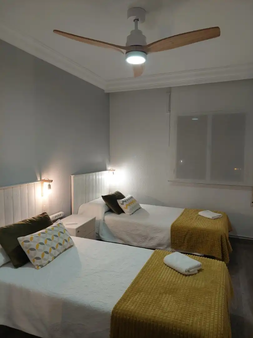 Habitación de Piso de alquiler en Madrid con Aire acondicionado, Calefacción y Parquet