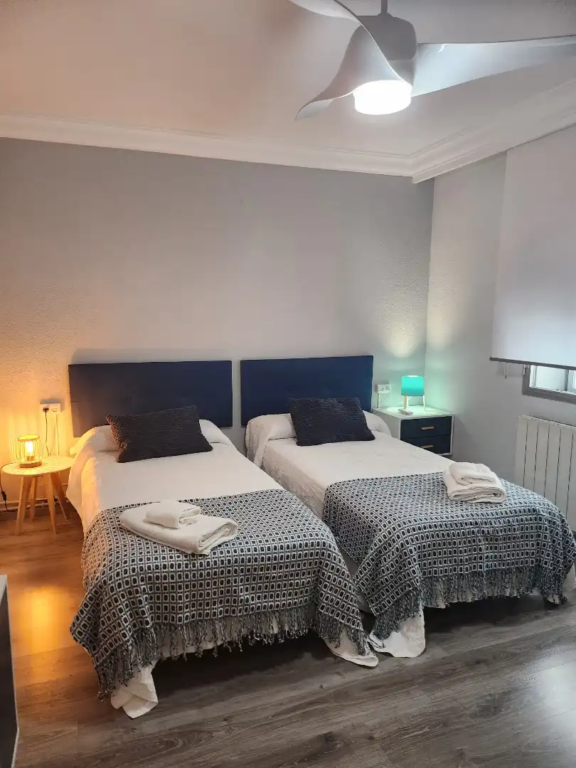 Habitación de Piso de alquiler en Madrid con Aire acondicionado, Calefacción y Parquet