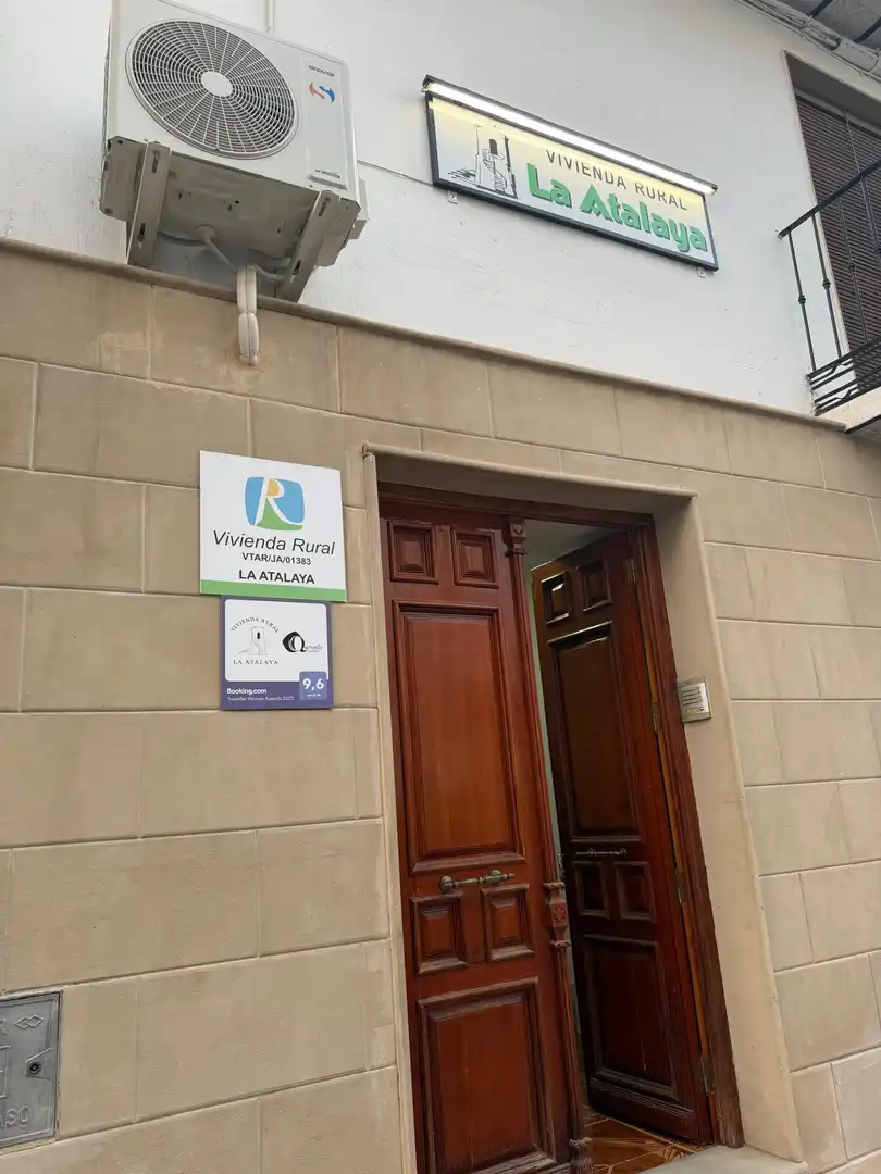 Vista exterior de Casa adosada en venta en Quesada con Aire acondicionado y Balcón