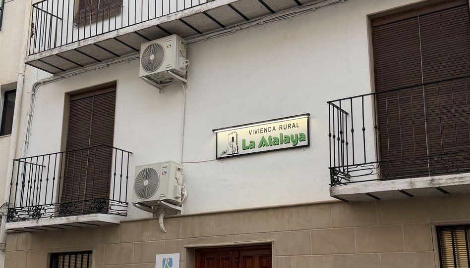 Casa adosada en venta en Calle Don Pedro Villar, 11, Quesada, Jaén - imagen 1 Foto 1 de Casa adosada en venta en Calle Don Pedro Villar, 11, Quesada, Jaén