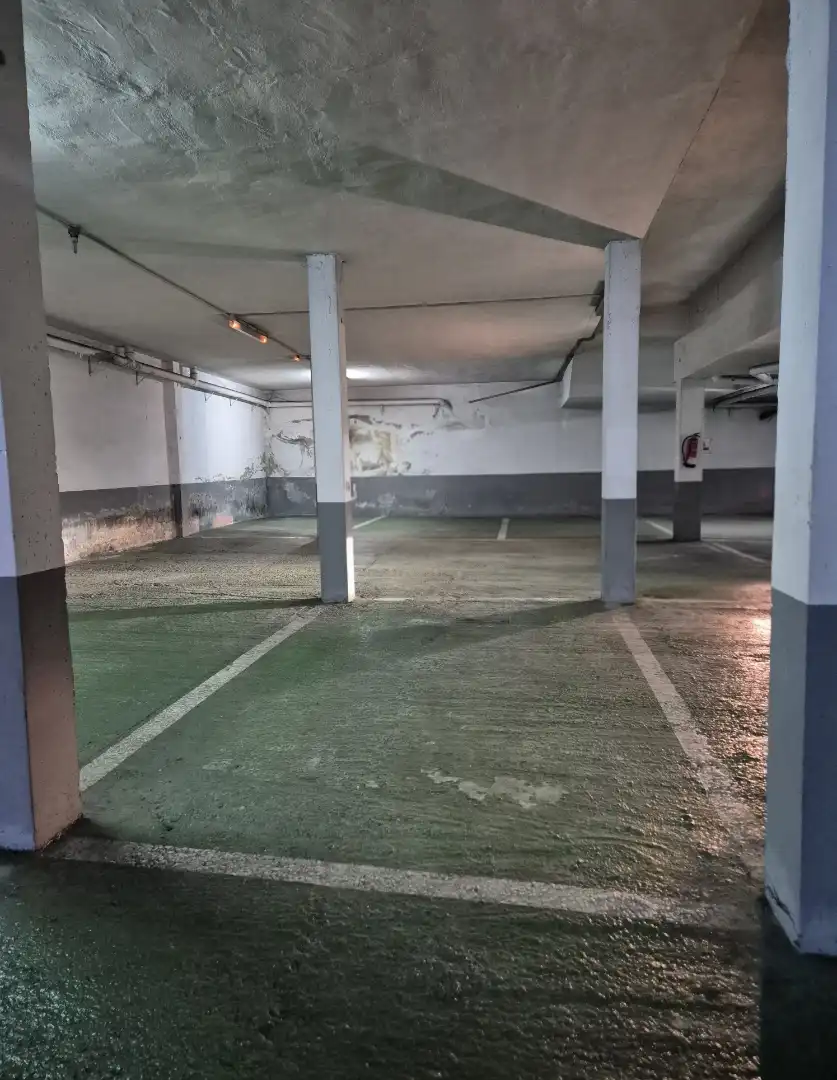 Parkplatz von Garage zur Miete in Medina de Pomar